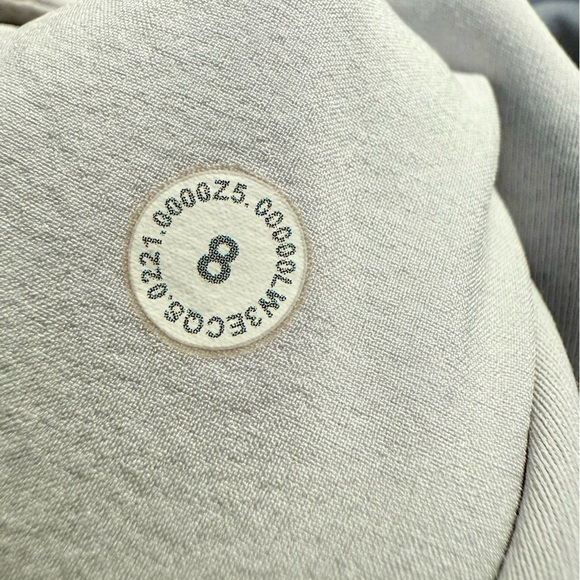 Lululemon AirWrap Pullover Hoodie | Size 8 - Picture 13 of 16